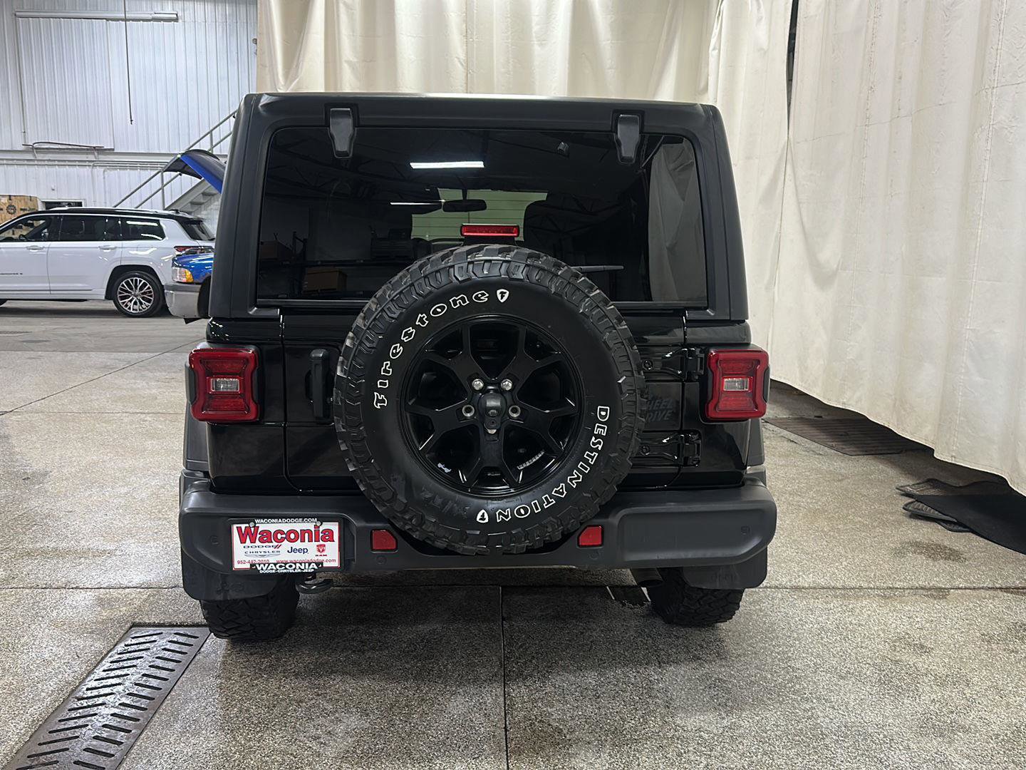 Used 2021 Jeep Wrangler Unlimited Willys image 6