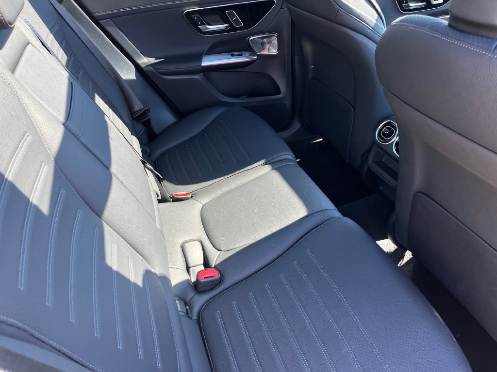 Certified 2026 Mercedes-Benz GLC 300 4MATIC image 18