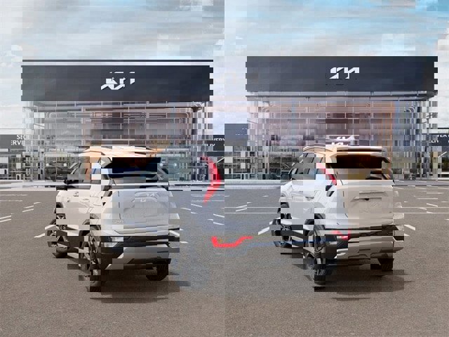 New 2025 Kia Niro EX Touring image 4