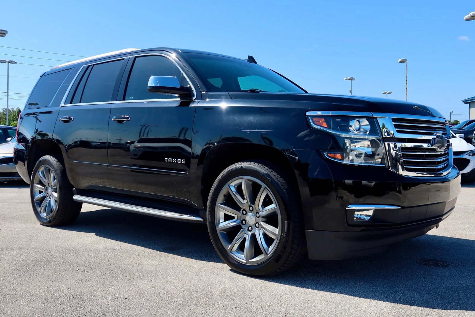 Used 2019 Chevrolet Tahoe Premier RWD image 5