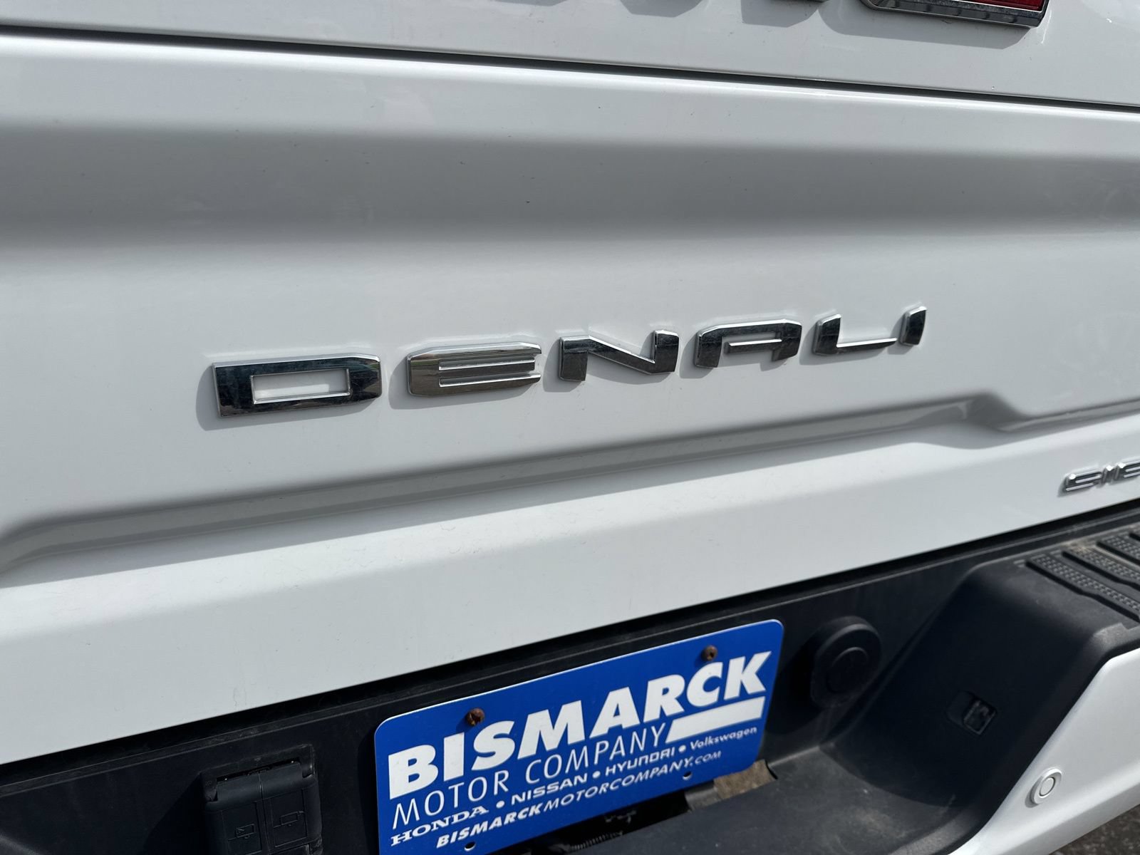 Used 2024 GMC Sierra 2500 Denali w/ Technology Package AWD/4WD image 8