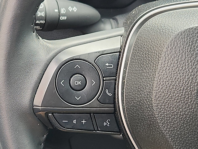 Used 2025 Toyota Corolla Cross XLE AWD/4WD image 21