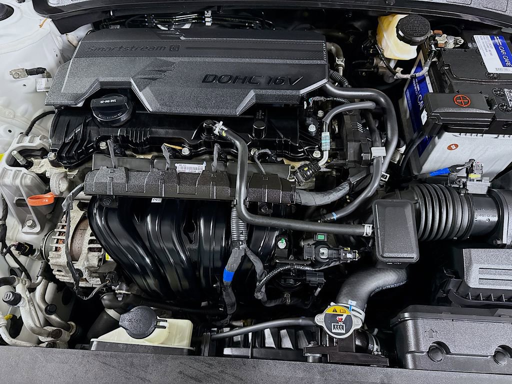 Certified 2021 Hyundai Elantra SEL FWD image 31