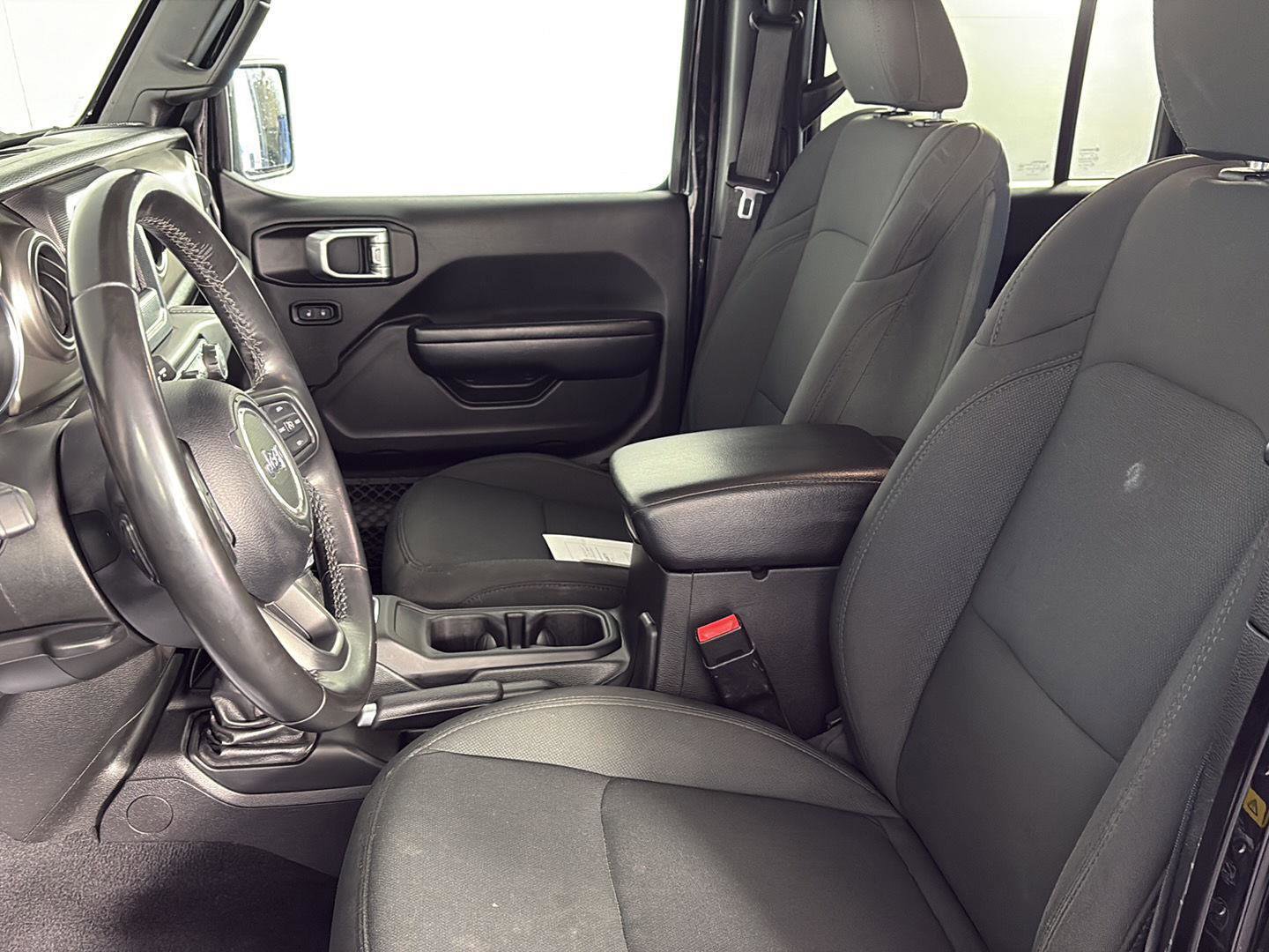 Used 2021 Jeep Wrangler Unlimited Sport image 24