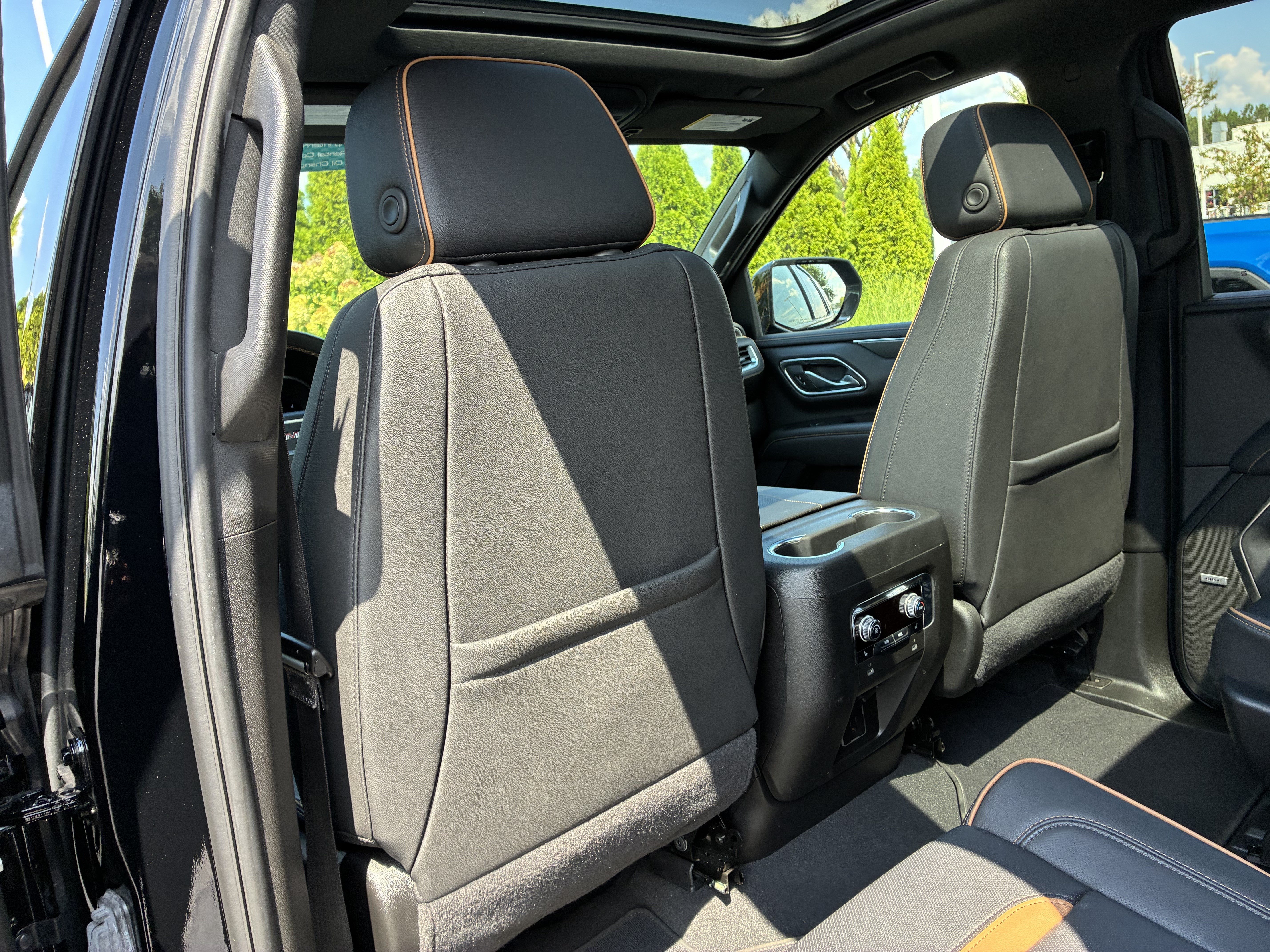 Used 2024 GMC Yukon AT4 AWD/4WD image 20