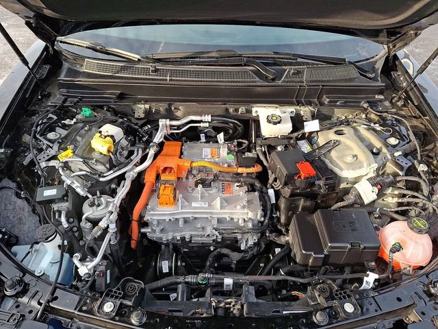 Certified 2025 Cadillac Lyriq Luxury w/ LPO, Floor Liner Package image 30