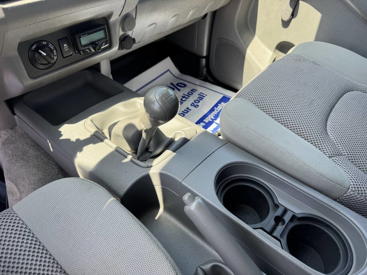 Used 2013 Nissan Frontier S AWD/4WD image 21