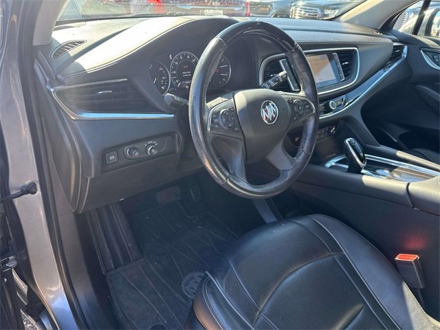 Used 2021 Buick Enclave Avenir w/ Avenir Technology Package image 24