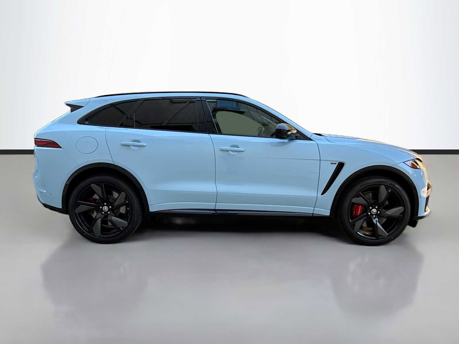 New 2026 Jaguar F-PACE SVR 575 Edition AWD/4WD image 7