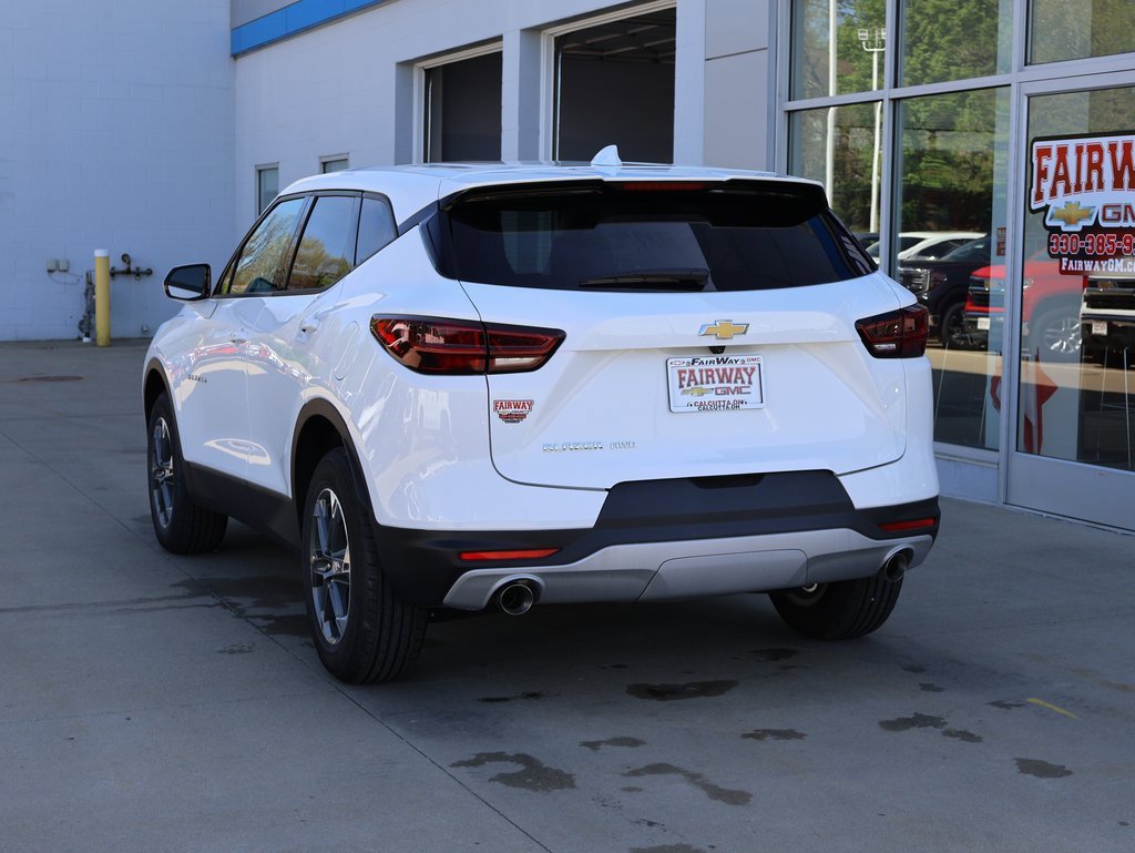 New 2025 Chevrolet Blazer LT image 8