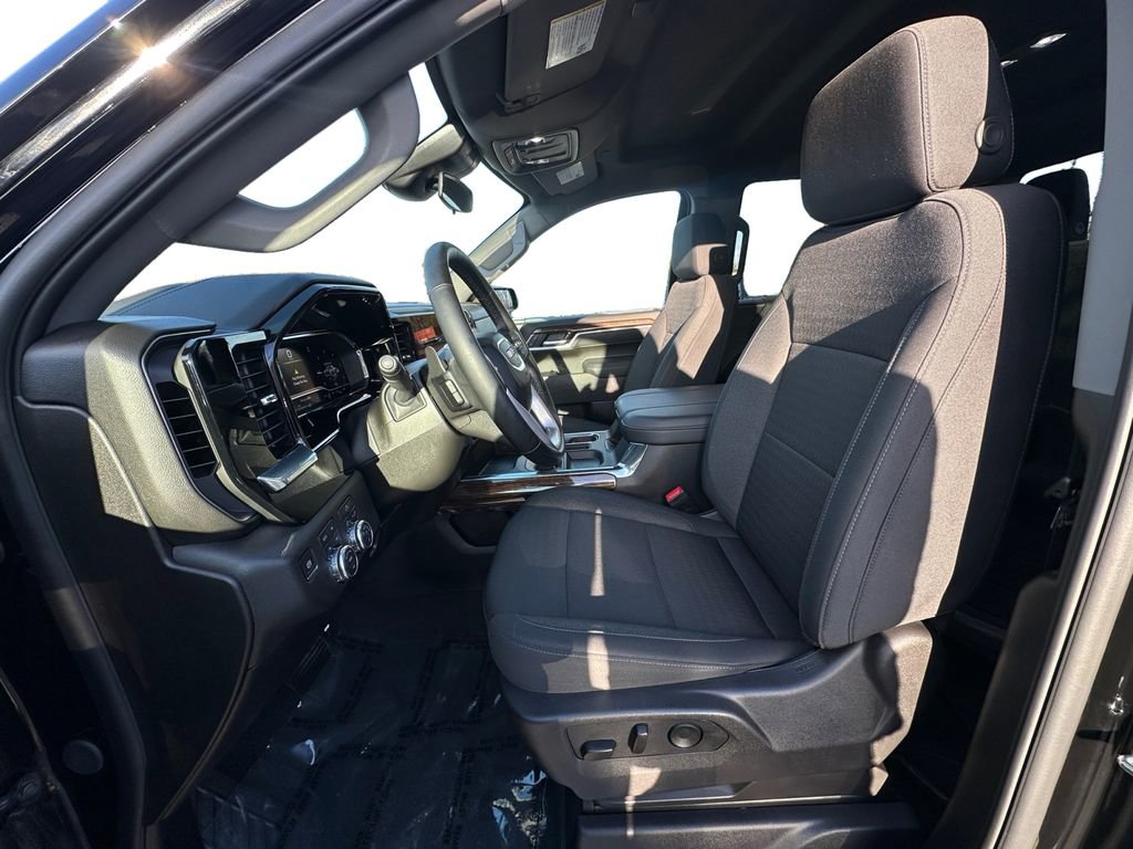 Used 2025 GMC Sierra 1500 Elevation image 9