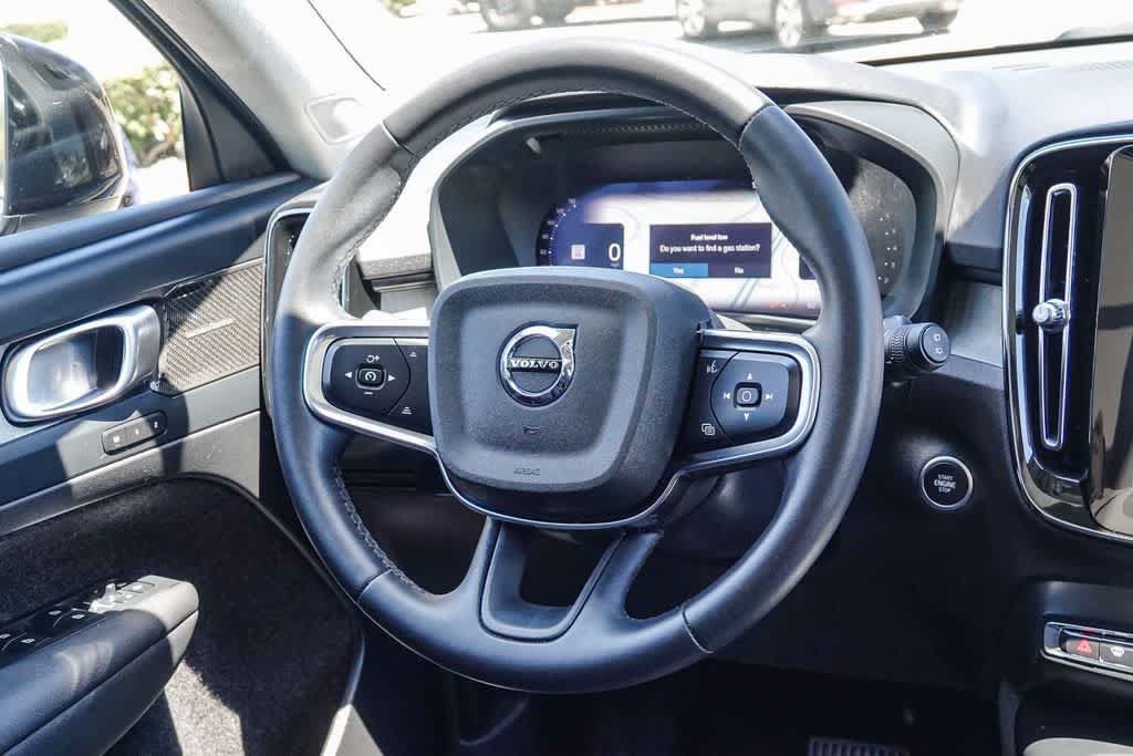 Used 2024 Volvo XC40 B5 Ultimate w/ Protection Package Premier AWD/4WD image 14