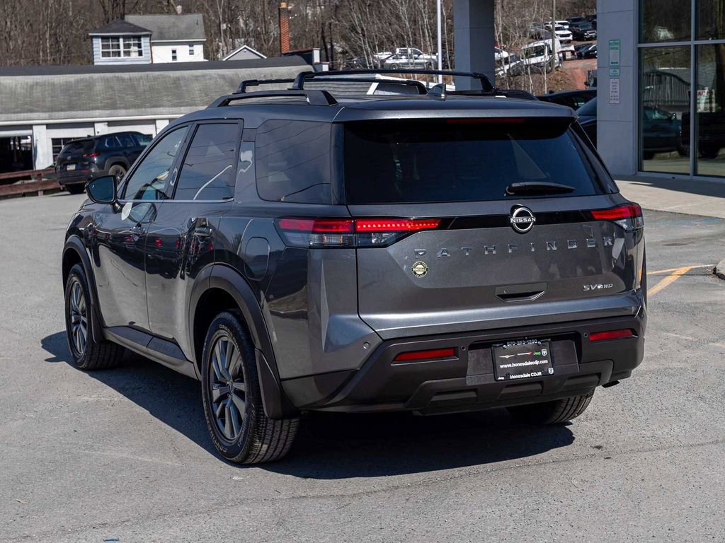 Used 2023 Nissan Pathfinder SV AWD/4WD image 6