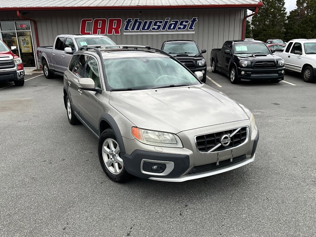 Used 2011 Volvo XC70 3.2 FWD image 1