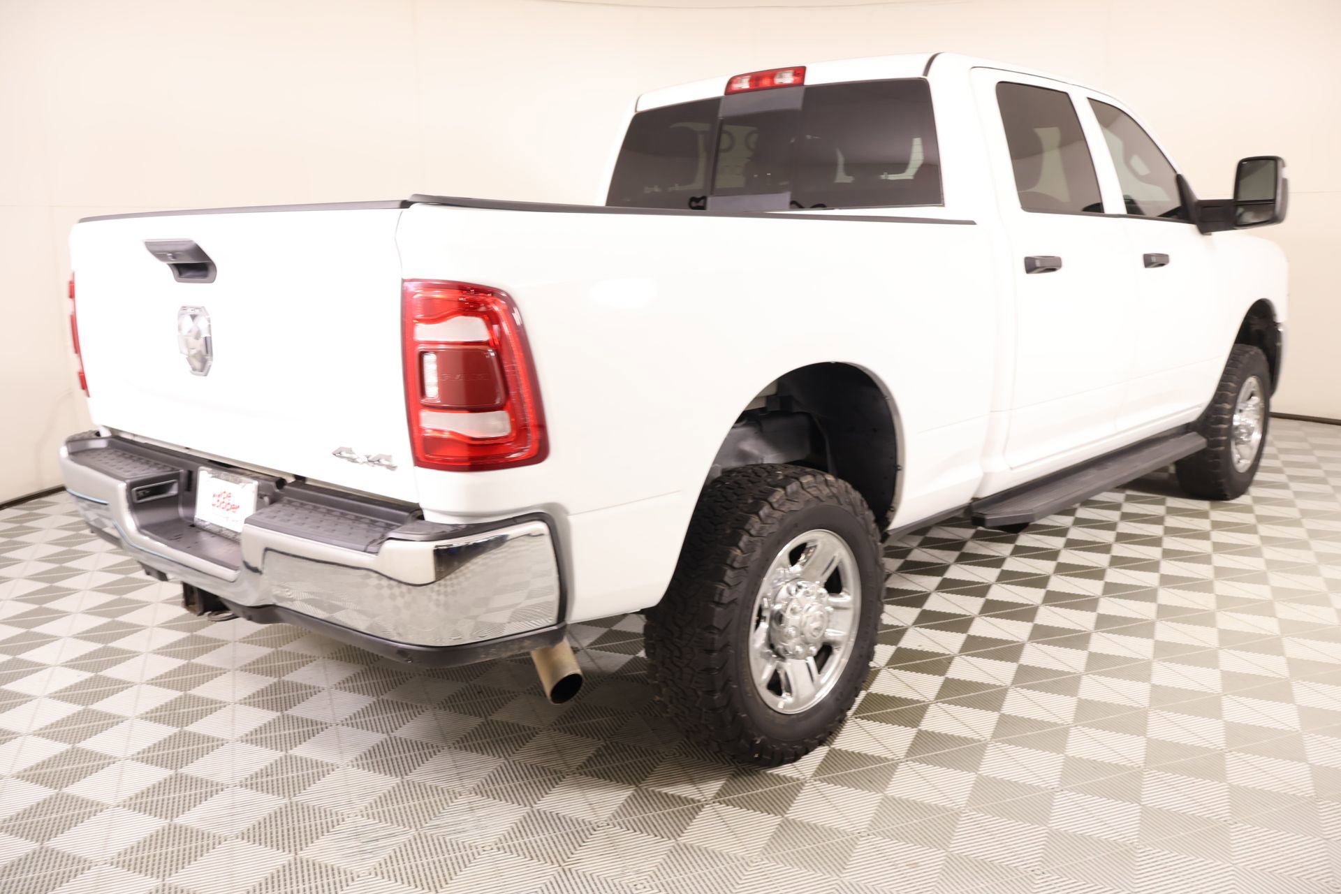 Used 2023 RAM 2500 Tradesman w/ Safety Group AWD/4WD image 21