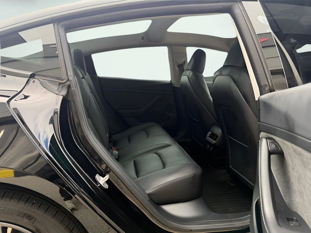 Used 2023 Tesla Model 3 Standard Range image 27