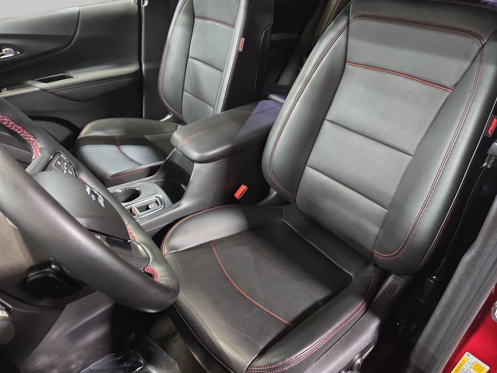 Used 2023 Chevrolet Equinox RS w/ RS Leather Package AWD/4WD image 18