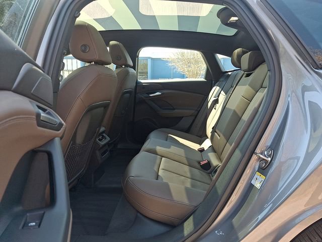 Used 2025 Audi A6 e-tron Premium w/ Ultra Package image 12