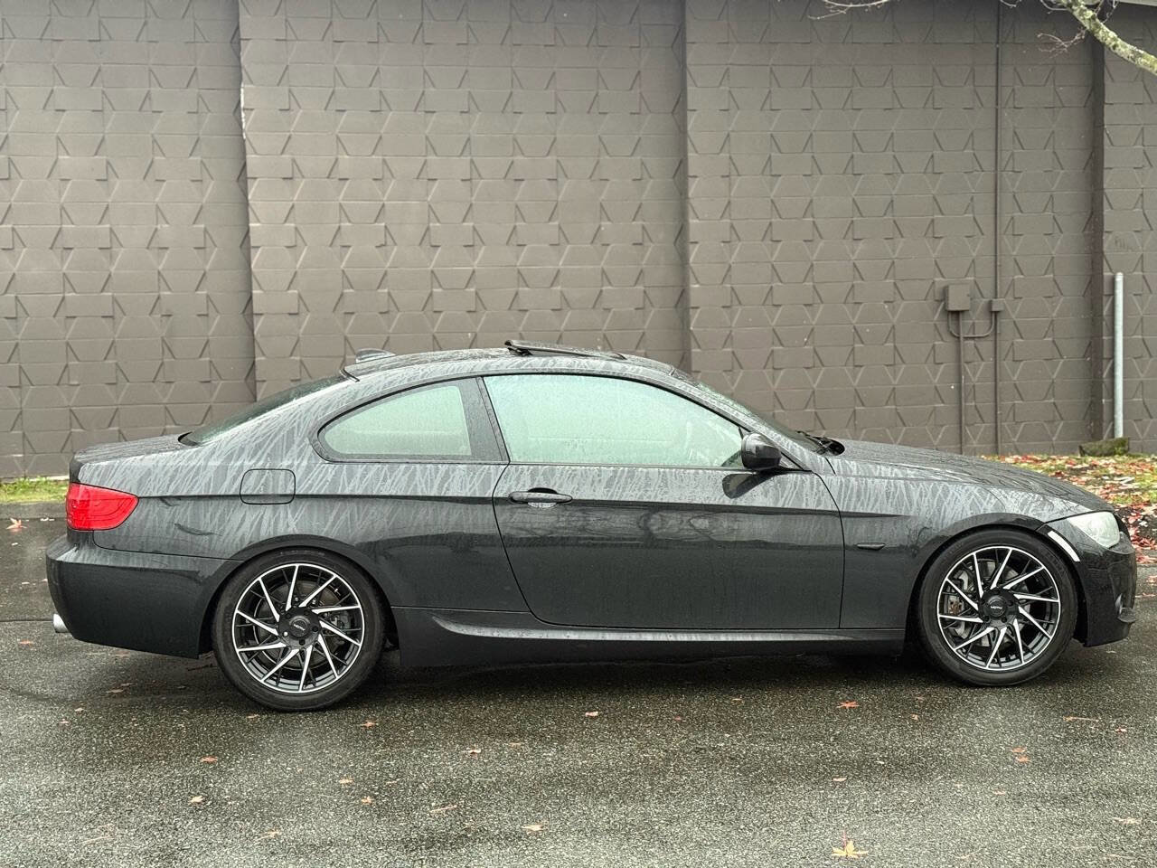 Used 2012 BMW 335i Coupe image 4