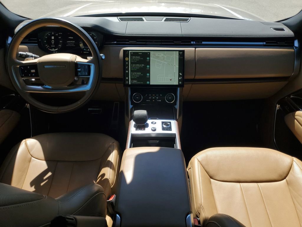 Used 2023 Land Rover Range Rover SE image 26
