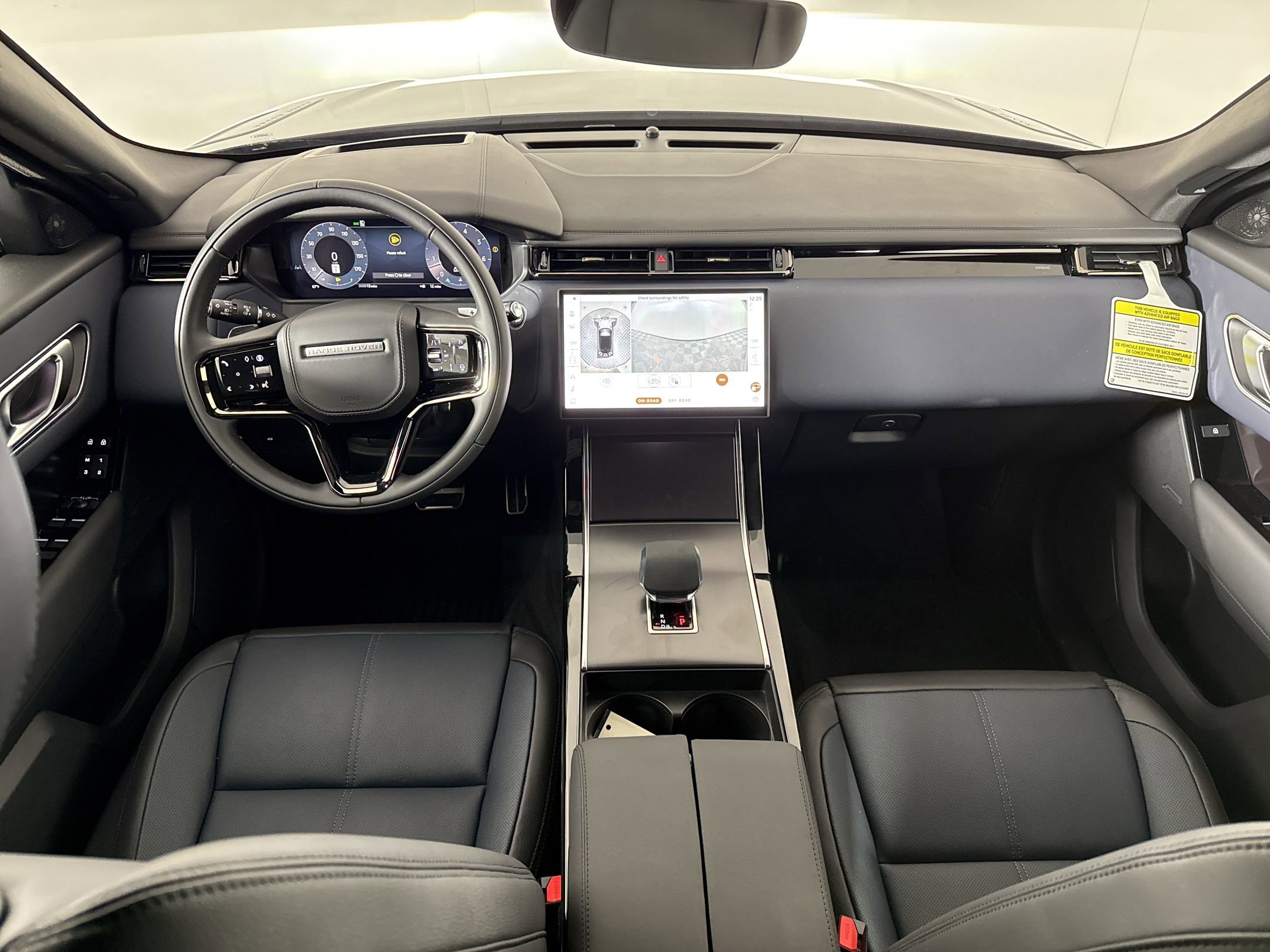 New 2026 Land Rover Range Rover Velar Dynamic SE AWD/4WD image 14