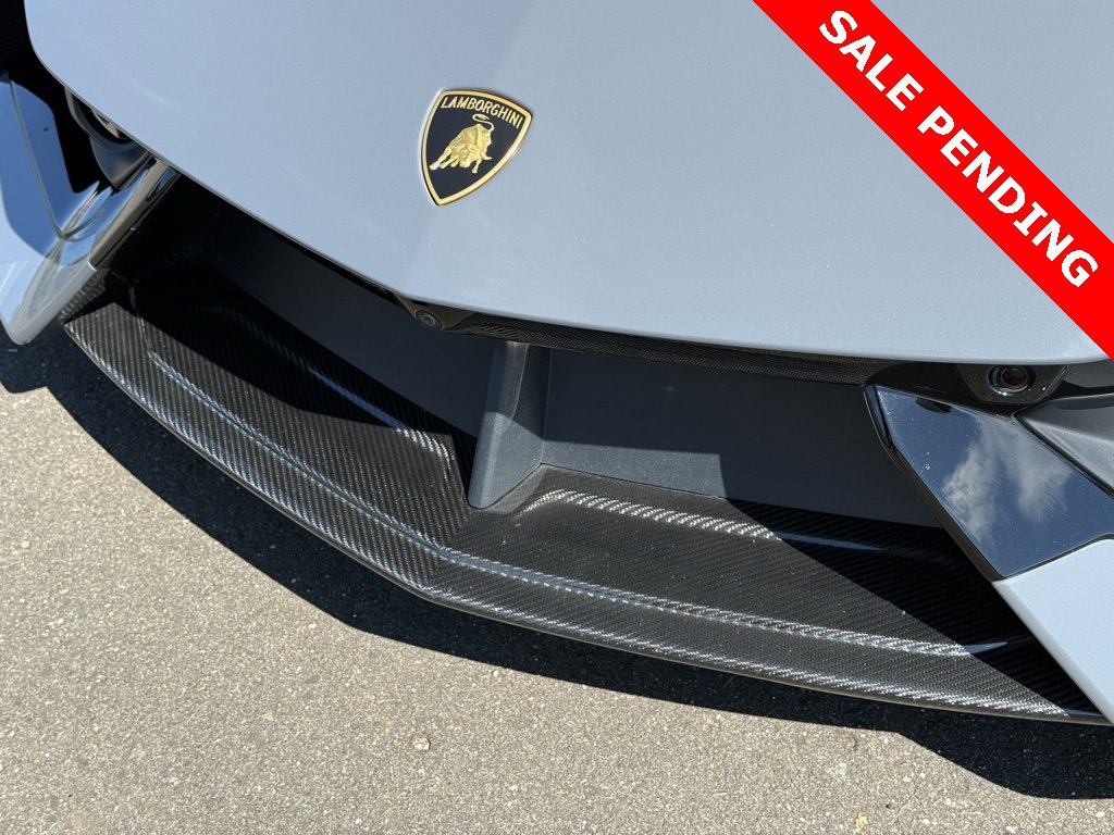 Used 2024 Lamborghini Revuelto image 17