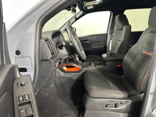 Certified 2025 Nissan Frontier PRO-4X image 11