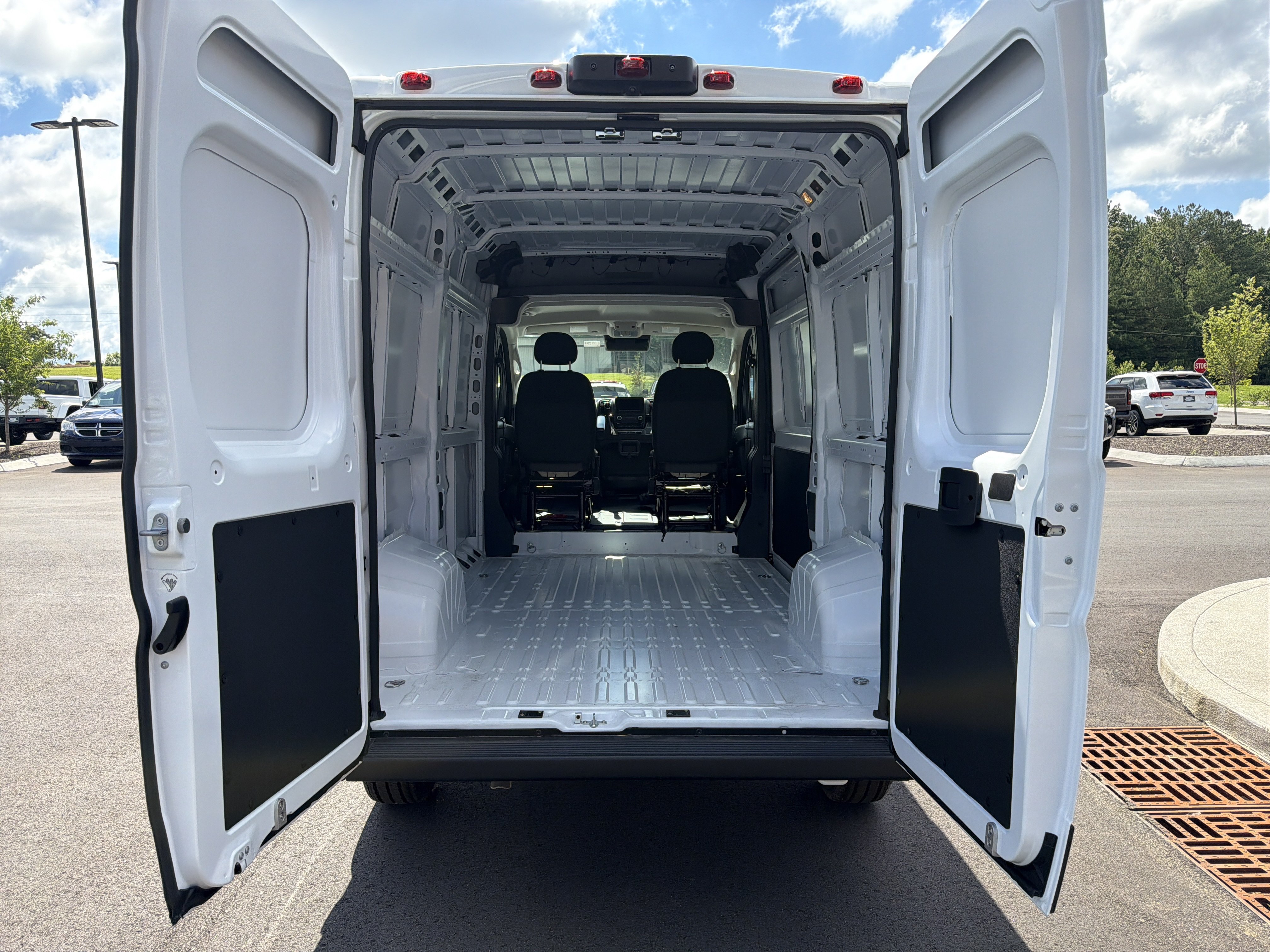 New 2026 RAM ProMaster 1500 FWD image 23