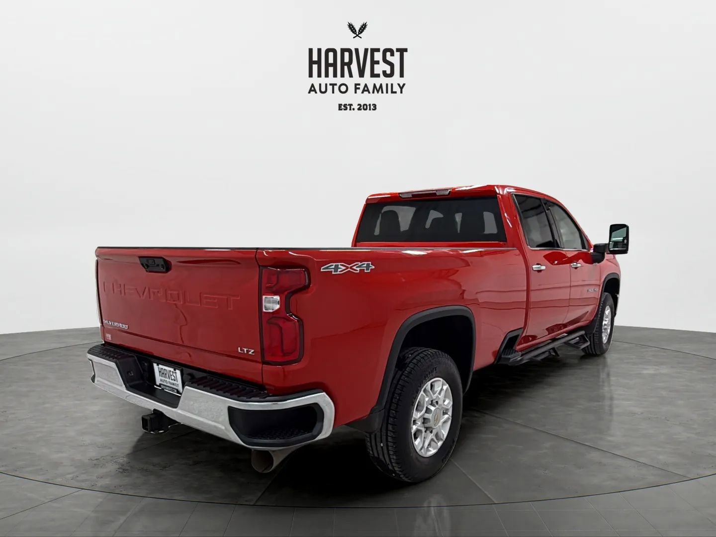 Used 2024 Chevrolet Silverado 3500 LTZ w/ LTZ Convenience Package AWD/4WD image 6
