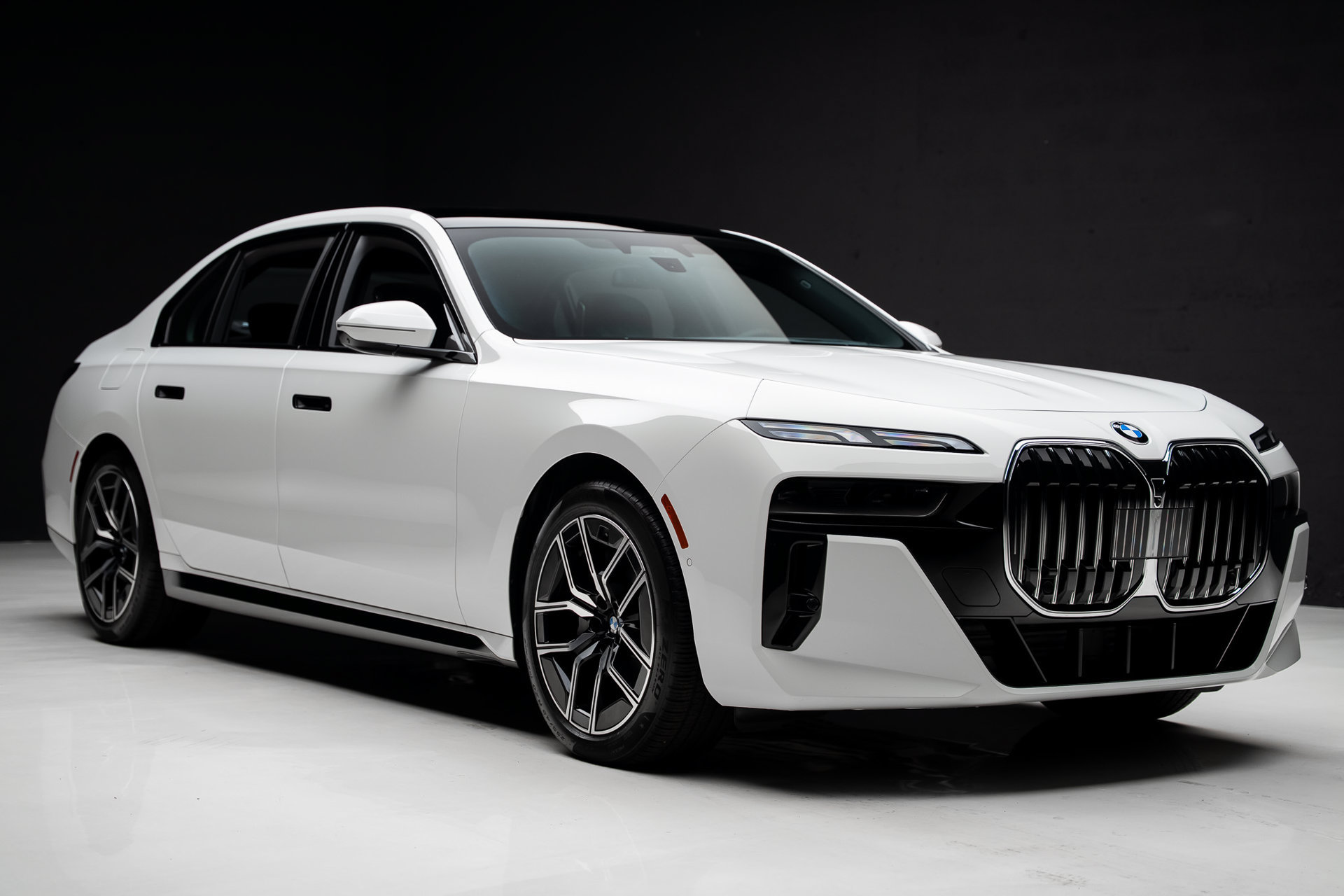 Used 2026 BMW 740i RWD image 85
