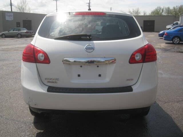 Used 2014 Nissan Rogue S AWD/4WD image 6