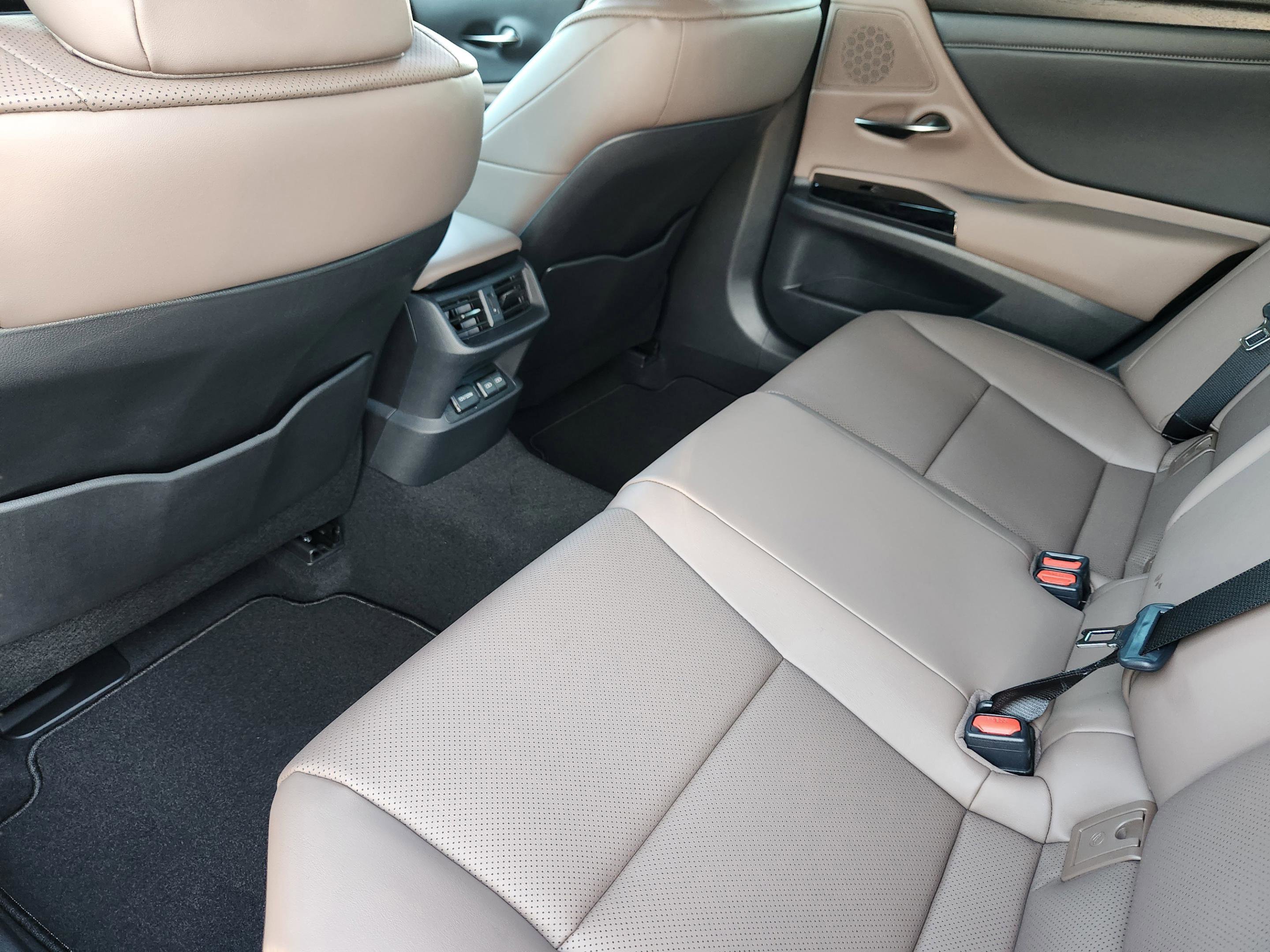 New 2025 Lexus ES 350 w/ Premium Package image 21