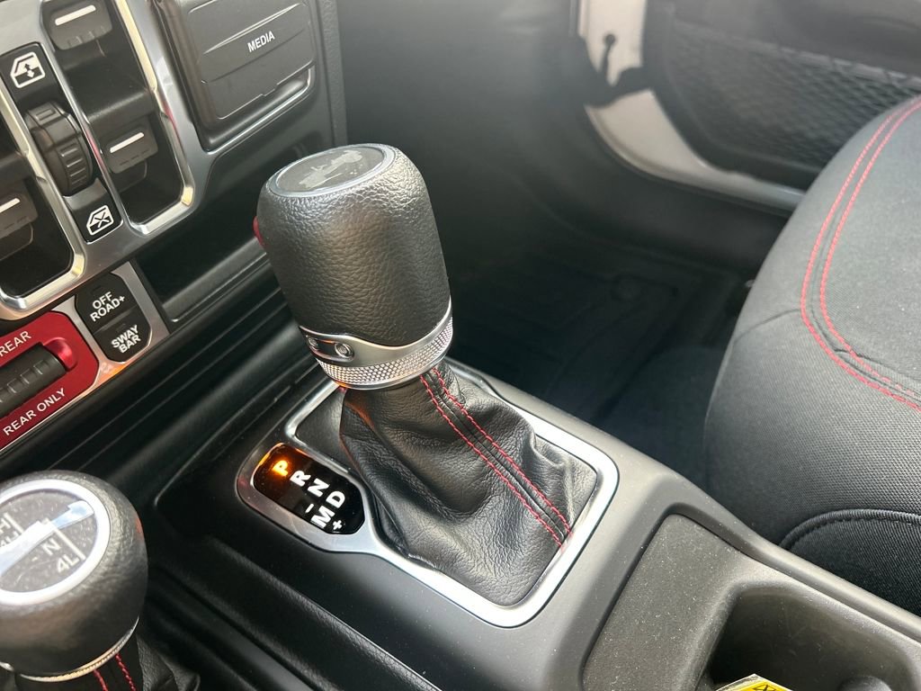 Used 2023 Jeep Wrangler Unlimited Rubicon w/ Steel Bumper Group image 30