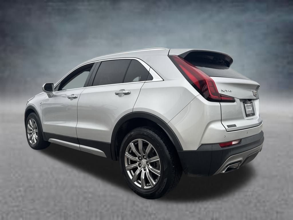 Used 2019 Cadillac XT4 Premium Luxury w/ Cold Weather Package image 6