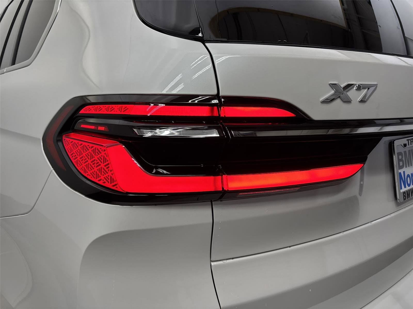 New 2026 BMW X7 xDrive40i image 19