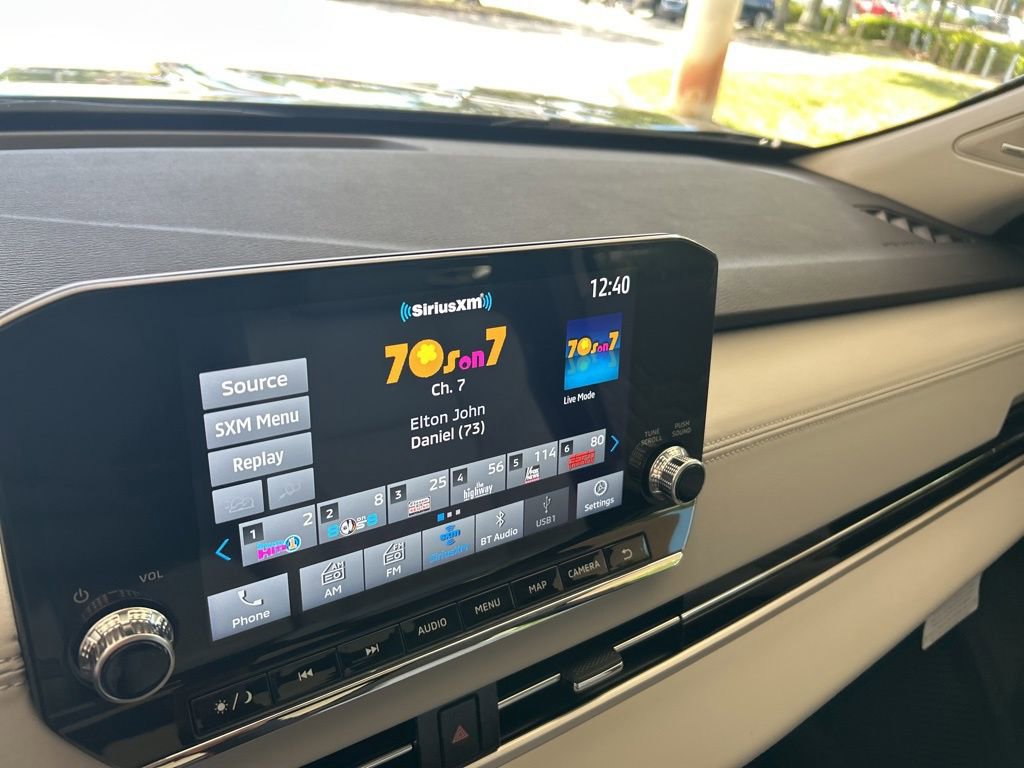 New 2025 Mitsubishi Outlander SEL image 11
