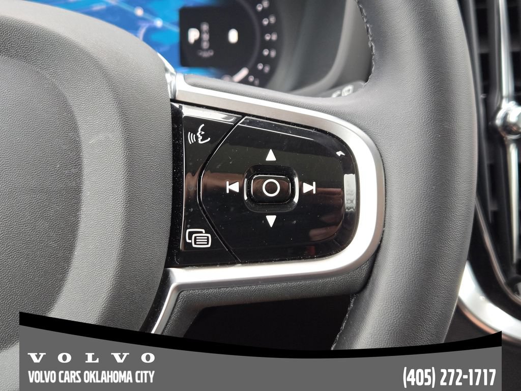 Certified 2025 Volvo V60 B5 Cross Country Plus AWD/4WD image 28