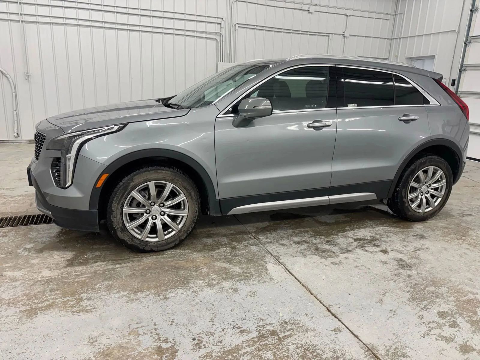 Used 2023 Cadillac XT4 Premium Luxury FWD image 14