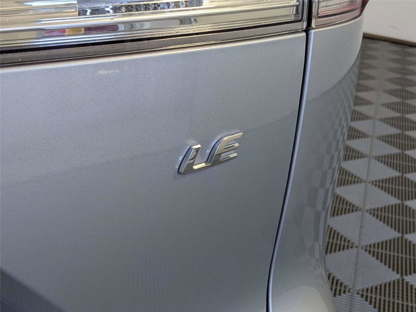 Certified 2024 Toyota Corolla Cross LE w/ Moonroof Package image 7