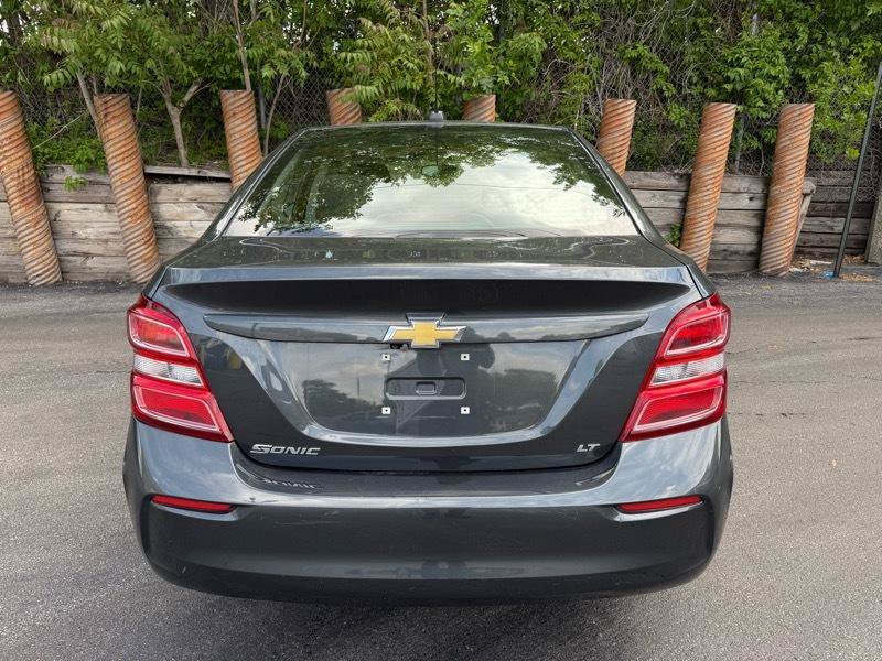 Used 2020 Chevrolet Sonic LT FWD image 10