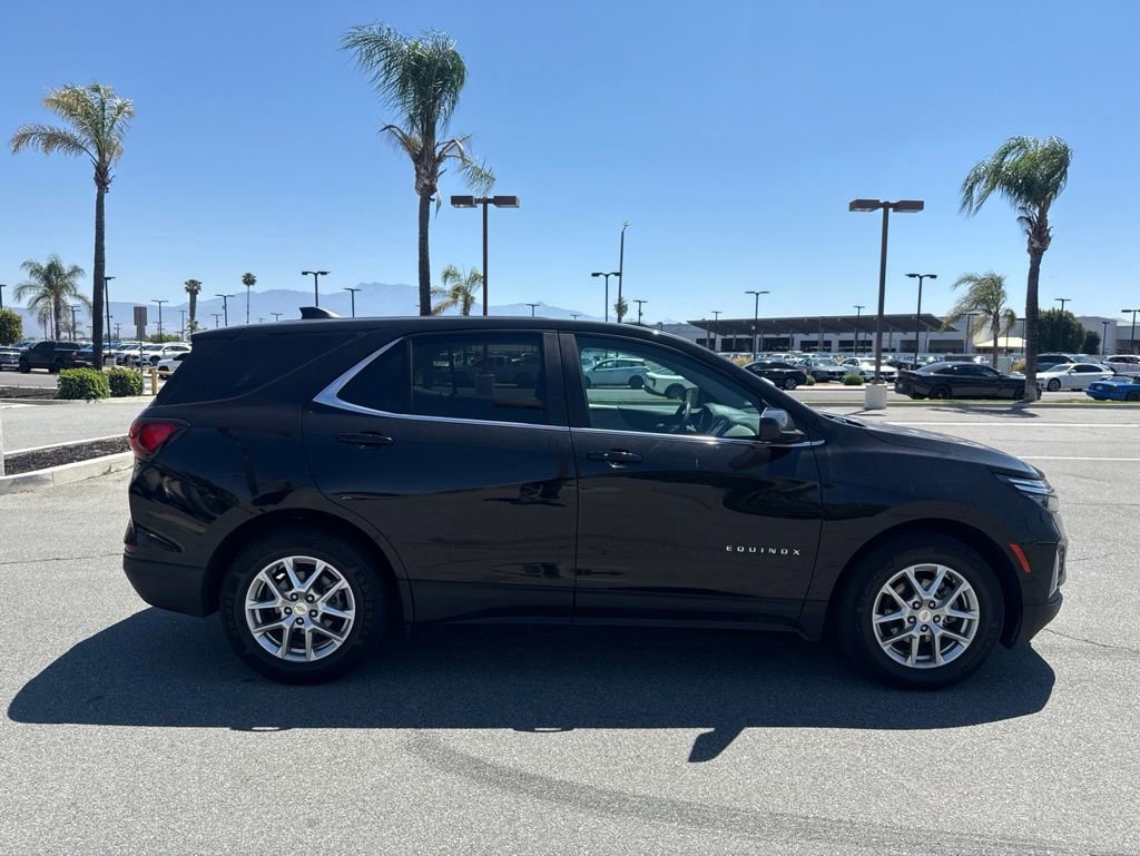 Used 2023 Chevrolet Equinox LT w/ Driver Convenience Package FWD image 9