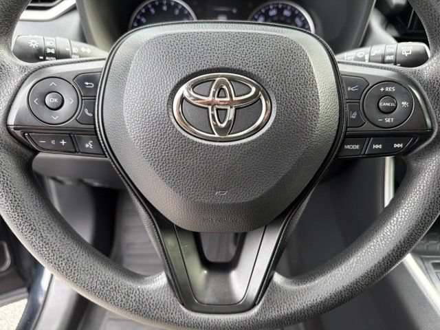 Certified 2020 Toyota RAV4 XLE w/ Convenience Package FWD image 24