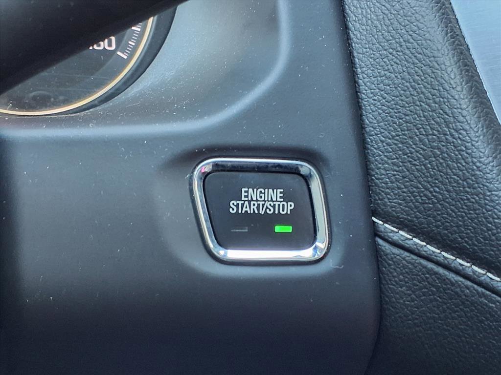 Used 2021 GMC Acadia SLE w/ Driver Convenience Package image 17