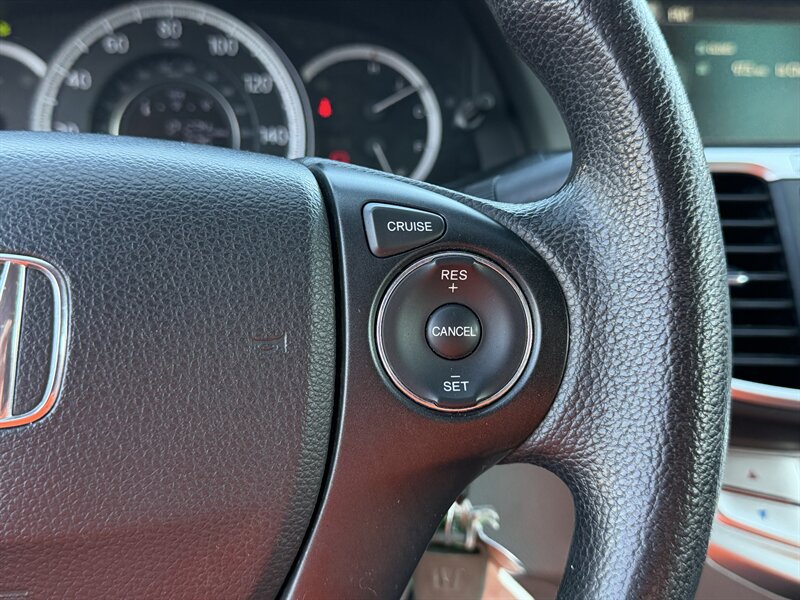 Used 2015 Honda Accord LX image 26