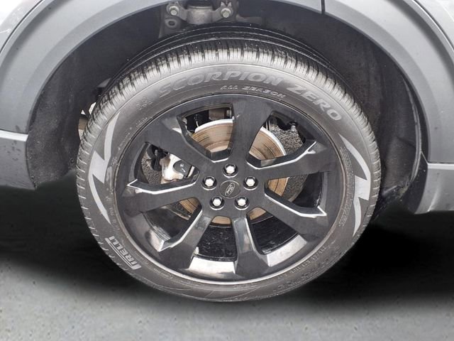 Used 2023 Ford Explorer ST-Line AWD/4WD image 9