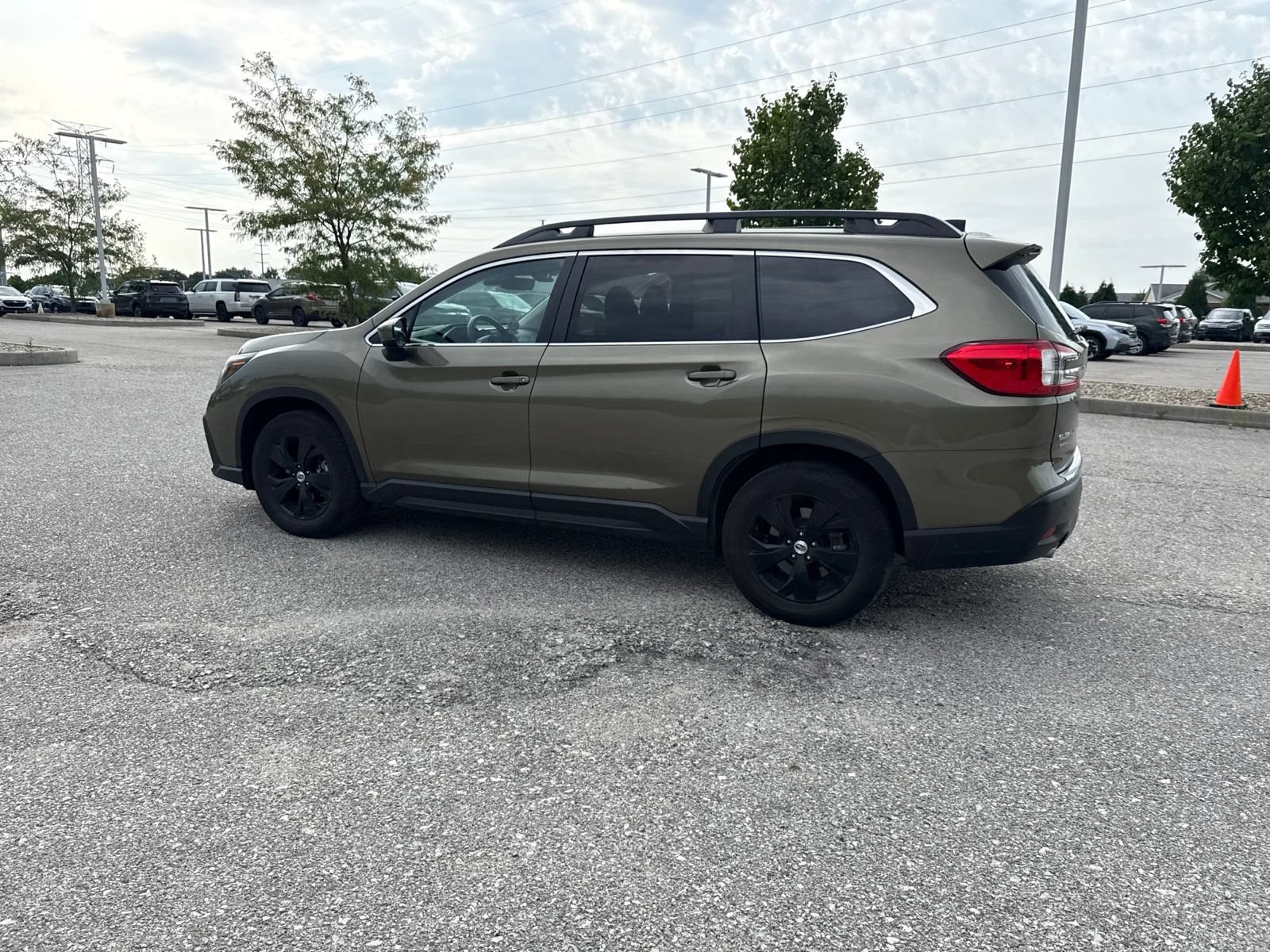 Certified 2024 Subaru Ascent Premium w/ Convenience Package AWD/4WD image 16