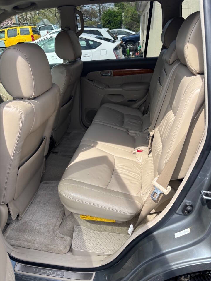 Used 2004 Lexus GX 470 AWD/4WD image 10
