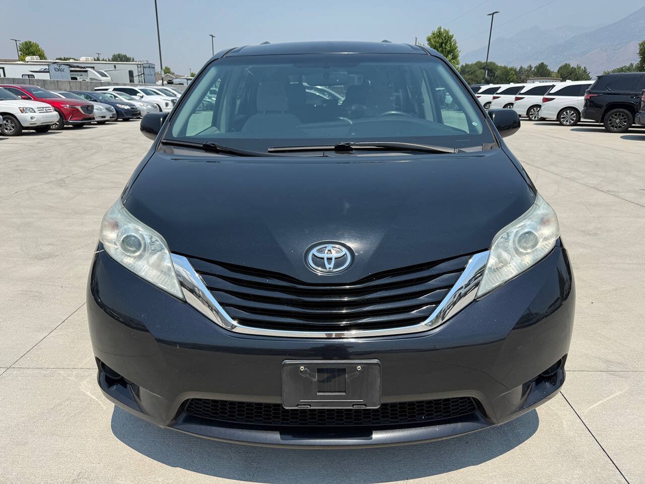 Used 2017 Toyota Sienna LE FWD image 8