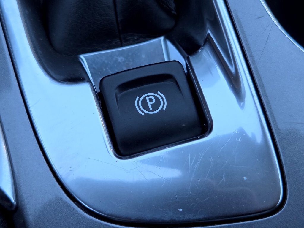 Used 2023 Chevrolet Malibu LT FWD image 9