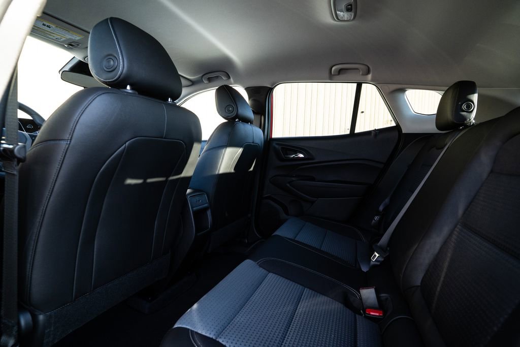 New 2026 Chevrolet Trax LT image 32
